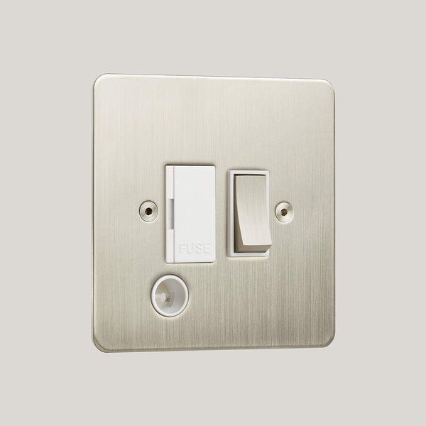 White Inserts/Ambassador Classic White/Satin Nickel