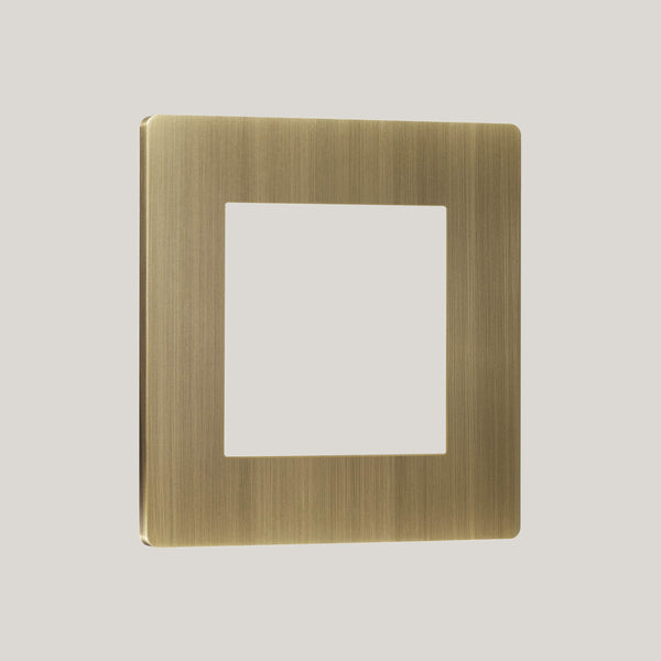 2G/Lutron Signature Square 2G/Aged Brass