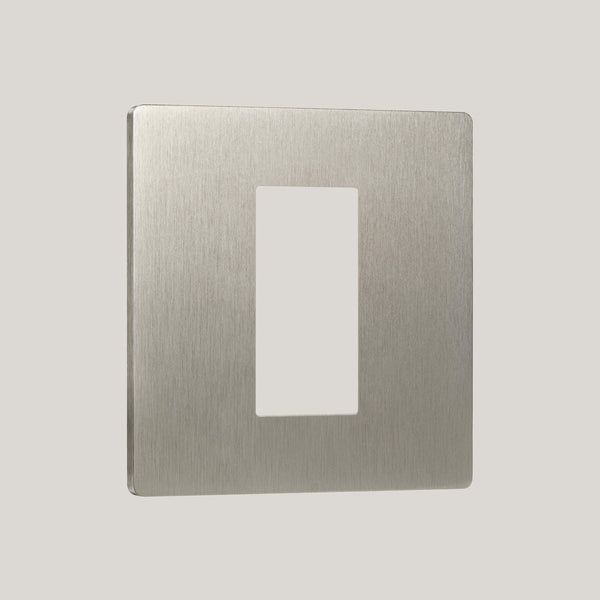 1G/Lutron Signature Square 1G/Satin Nickel