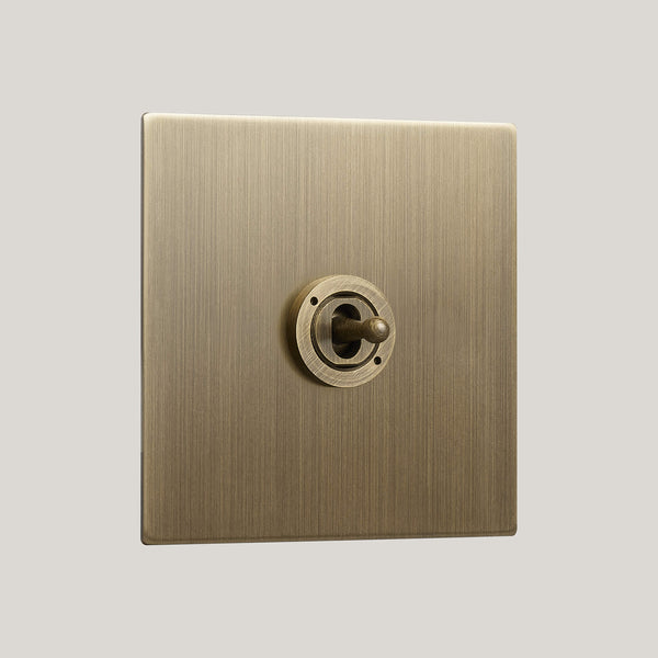 Traditional/1G Traditional/Ambassador Square 1G-Traditional/Antique Brass