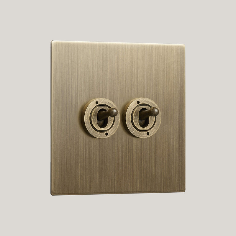 Ambassador Square 2G-Traditional