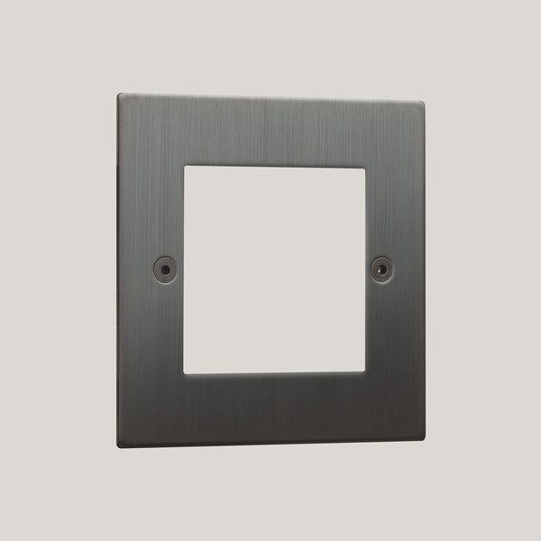 2G/Ambassador Square 2G/Jordan Bronze