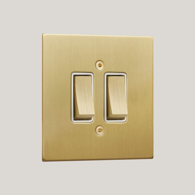 Ambassador Square 2G White