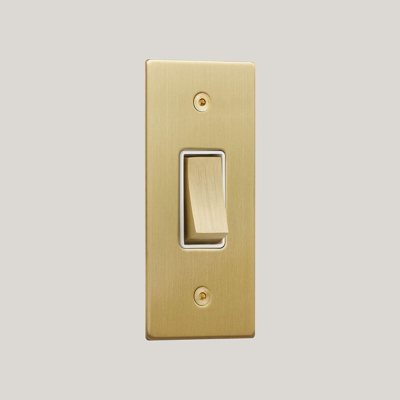 Ambassador Square 1G White