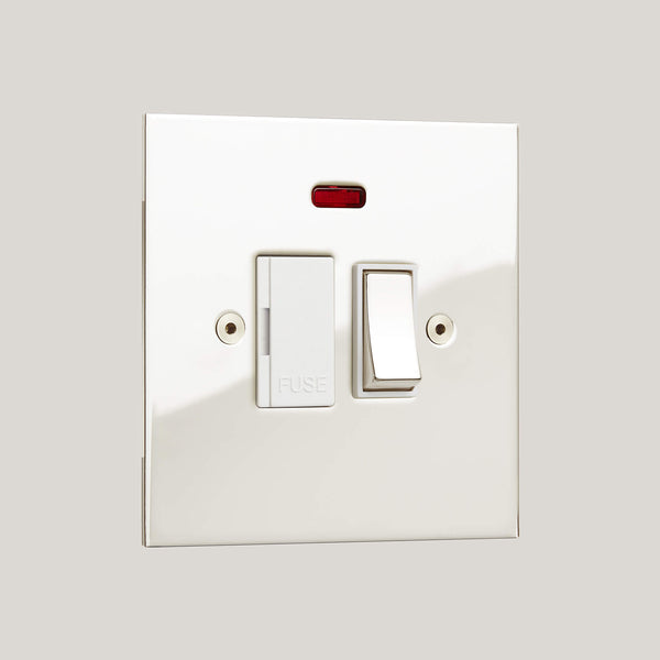 White Inserts/True Edge White/Polished Nickel