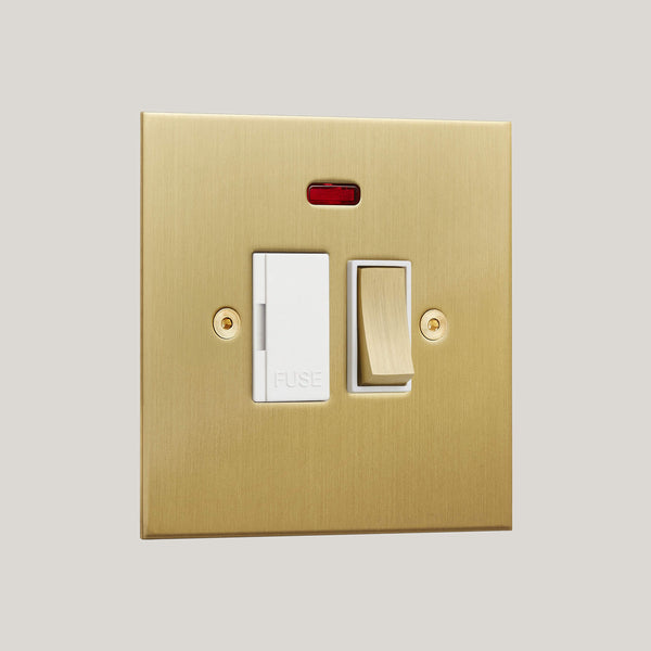 White Inserts/True Edge White/Satin Brass