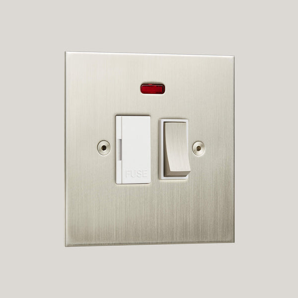 White Inserts/True Edge White/Satin Nickel