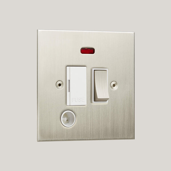 White Inserts/True Edge White/Satin Nickel