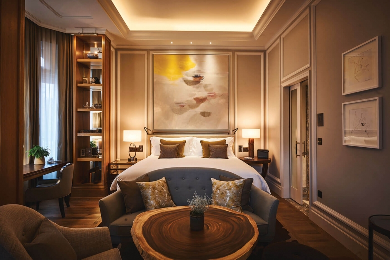 A suite at the Belmond Cadogan Hotel London – Natural forms and organic shapes influence the FF&amp;E as a subtle reference to Sir Hans Sloane, whose fascination with nature and science, and his own extensive collection of artefacts and curiosities heavily influenced the narrative of the guestrooms.