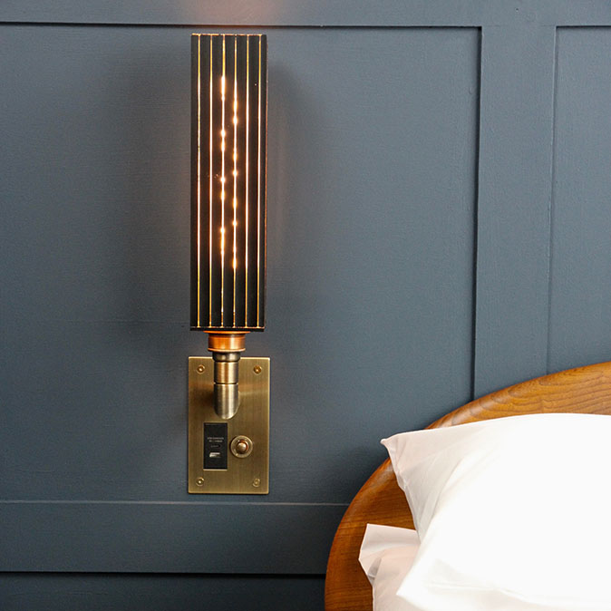 Ambassador Wall Light reeded black and gold