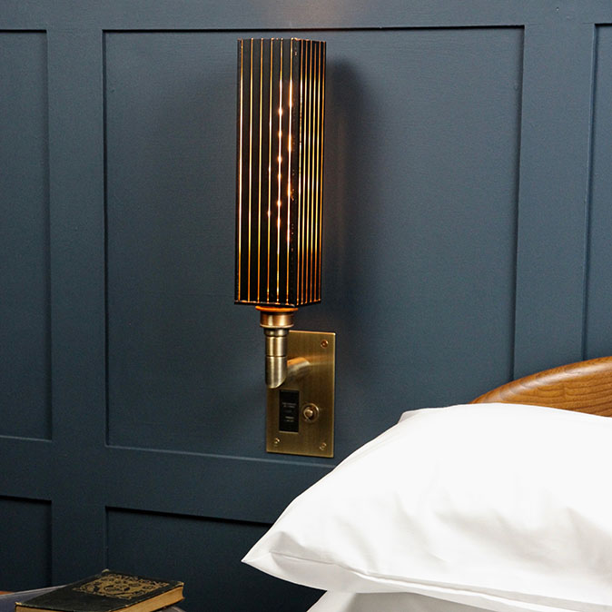 Ambassador Wall Light reeded black and gold