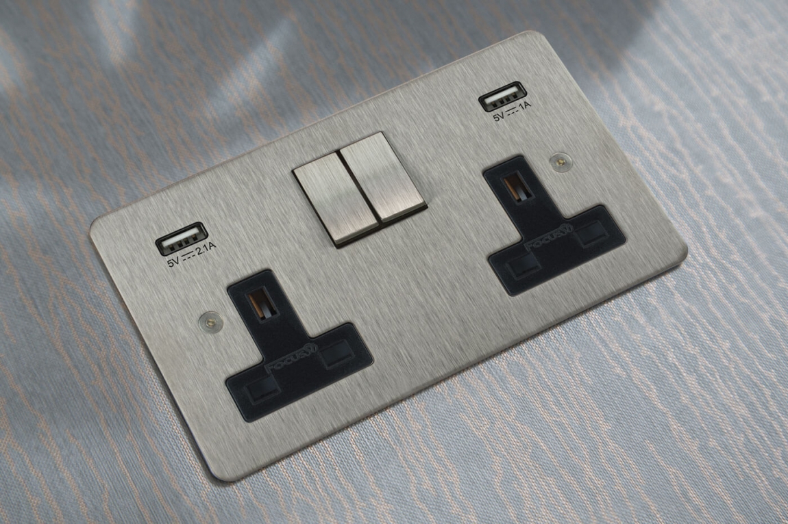 Horizon Classic double socket with black inserts finished in Satin Chrome