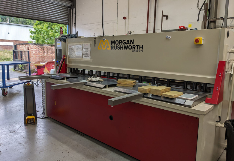 Hydraulic swing beam guillotine from Morgan Rushworth