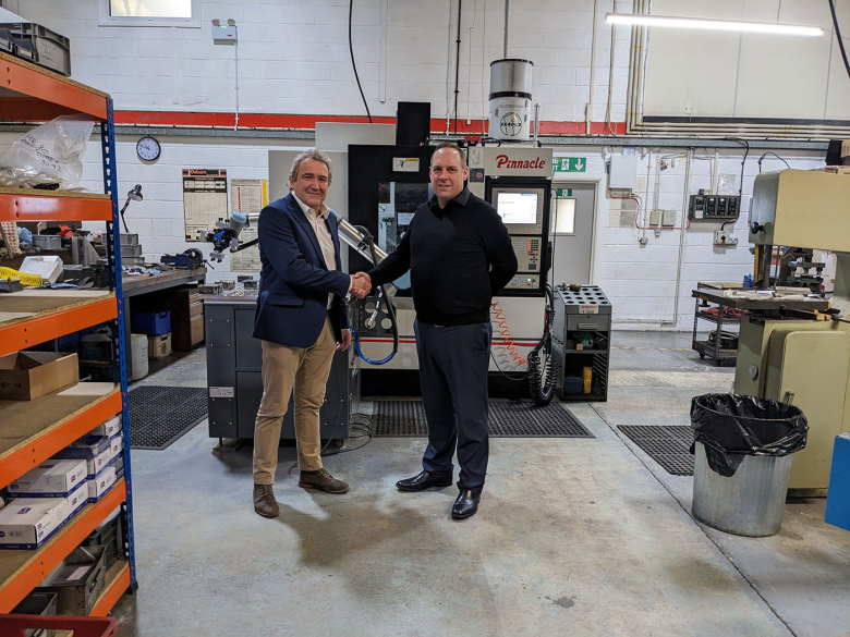 Paul Foulkes, KNX Business Manager for Theben UK (left) with Duncan Ray, Head of Strategic Partnerships, Focus SB