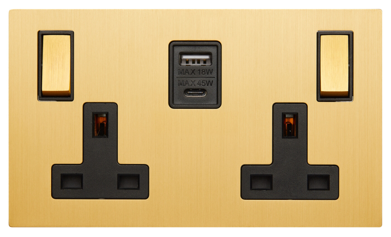 Sockets with USB Power Delivery (USB PD) offer fast charging for compatible devices*